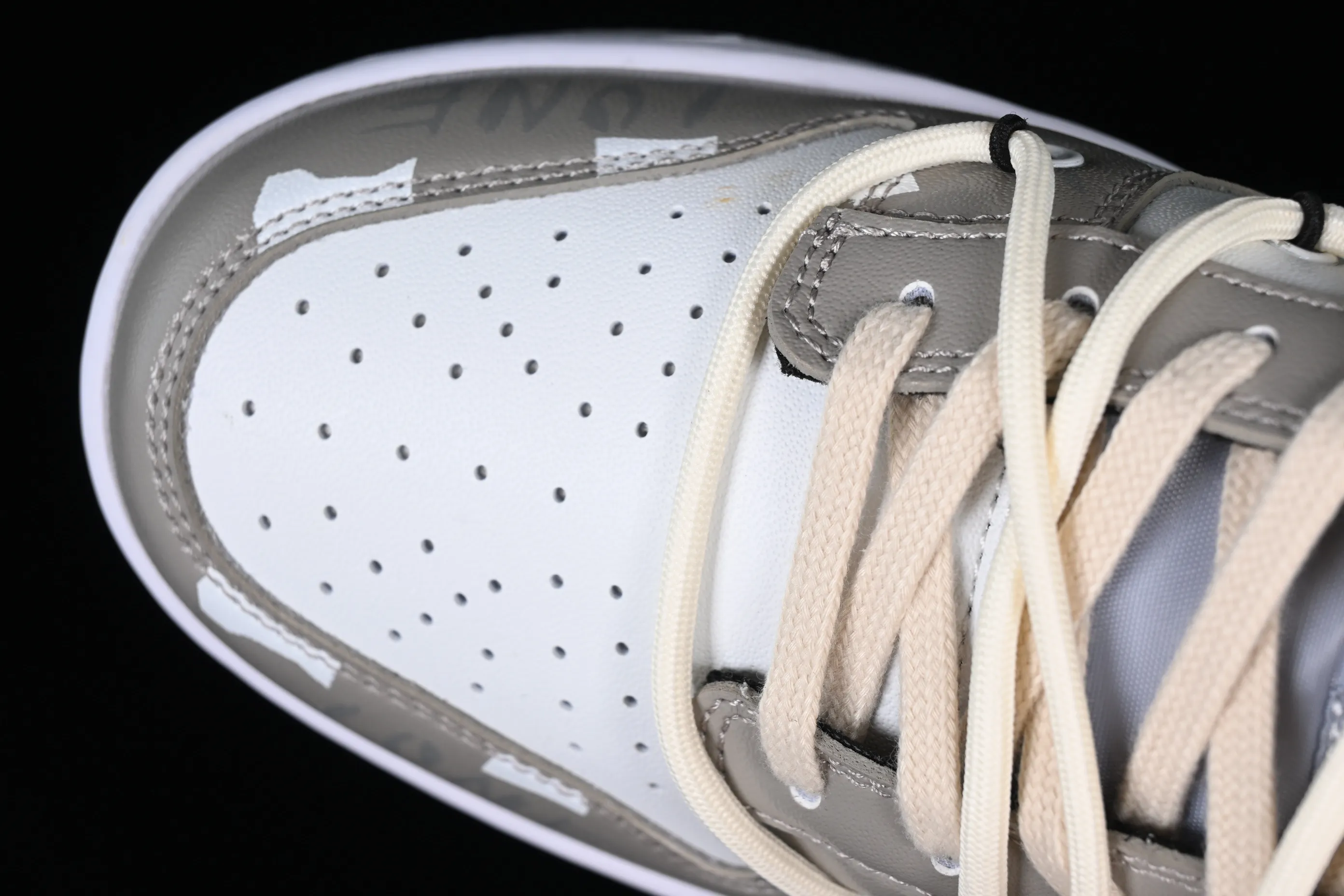 All Categories Nk SB Dunk Series Nk SB Dunk Low Low-top sneakers Customized large box Nk Dunk Low Panda Prank-West Coast Customized version of deconstructed strap retro distressed low-top sneakers DJ6188-003